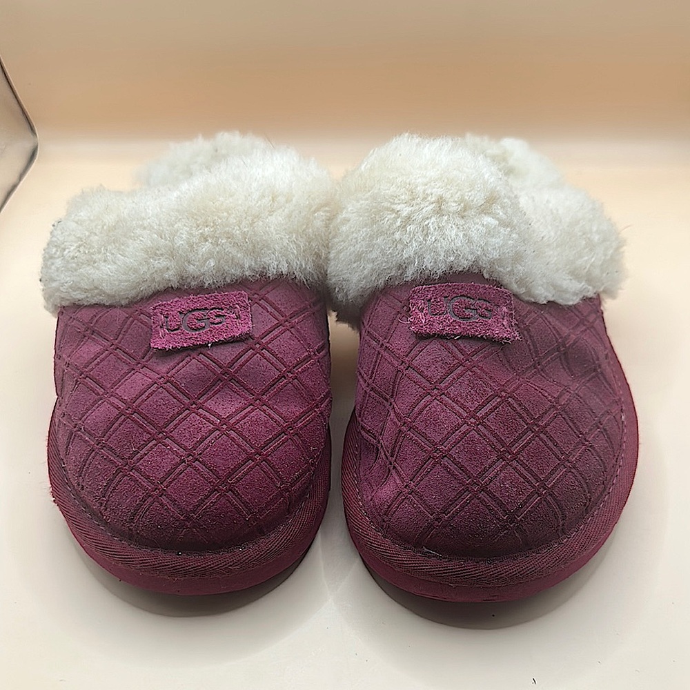 Ugg Cozy Double Diamond Lonely Hearts Slippers Sheepskin
